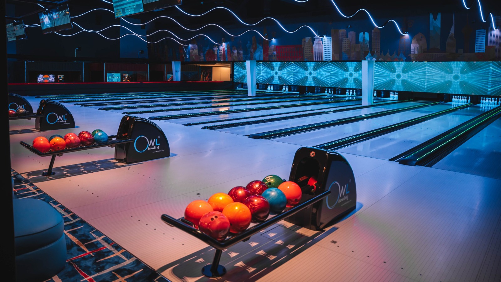 Premium billiards area at Enter10